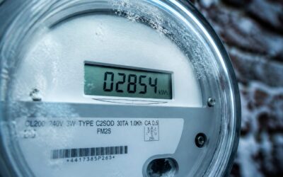 Prețul energiei electrice ar putea crește cu 20% în iarna 2026-2027 la reînnoirea contractelor