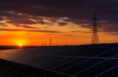 Strategia energetică a Bulgariei triplează prețul electricității pentru consumatorii din România la orele de vârf