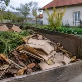 Compostare în gospodărie cu carton biodegradabil