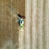 Utilaj la recoltat pentru sprijin agricol